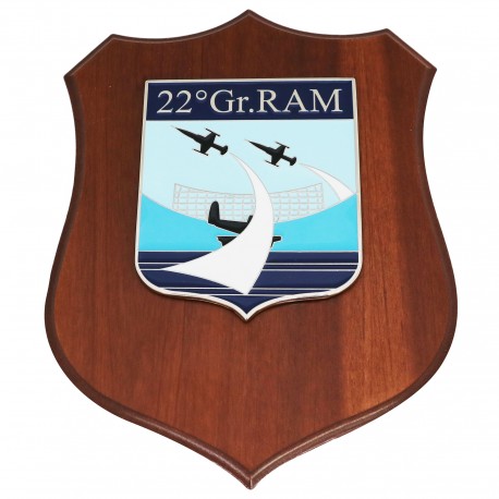 CREST IN METALLO SMALTATO BASE LEGNO CL3 22,50 X 17,50 CM 22 GR R AM