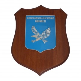 CREST IN METALLO SMALTATO BASE LEGNO CL3 22,50 X 17,50 DISTACCAMENTO AEROPORTUALE BRINDISI