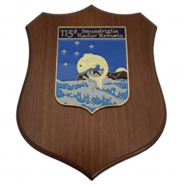 CREST IN METALLO SMALTATO BASE LEGNO CL3 22,50 X 17,50 CM 115 SQUAD RADAR REMOTA