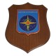CREST IN METALLO SMALTATO BASE LEGNO CL3 22,50 X 17,50 CM SERVIZIO SANITARIO