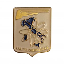 DISTINTIVO DA CAMICIA 25X32MM IN METALLO CON STEMMA LABORATORIO TECNICO
