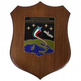 CREST IN METALLO SMALTATO BASE LEGNO CL3 22 X 17 CM CEN ECC AERPILOTAG