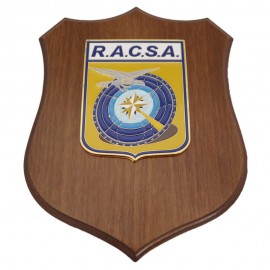 CREST IN METALLO SMALTATO BASE LEGNO CL3 22,50 X 17,50 CM RACSA