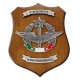 CREST IN METALLO SMALTATO BASE LEGNO 22,5X17,5CM 4 RGT ALPINI PAR RANGER